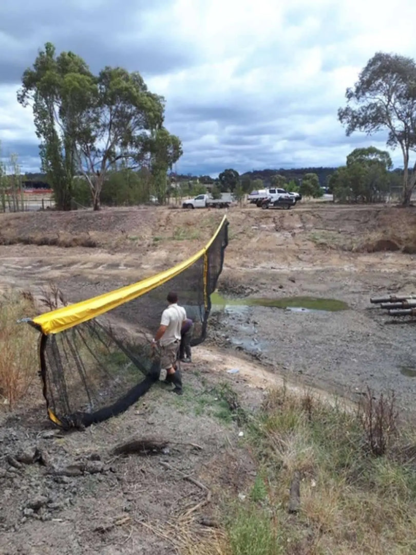 Weed Boom–Trap Unwanted Aquatic Weeds in Waterways