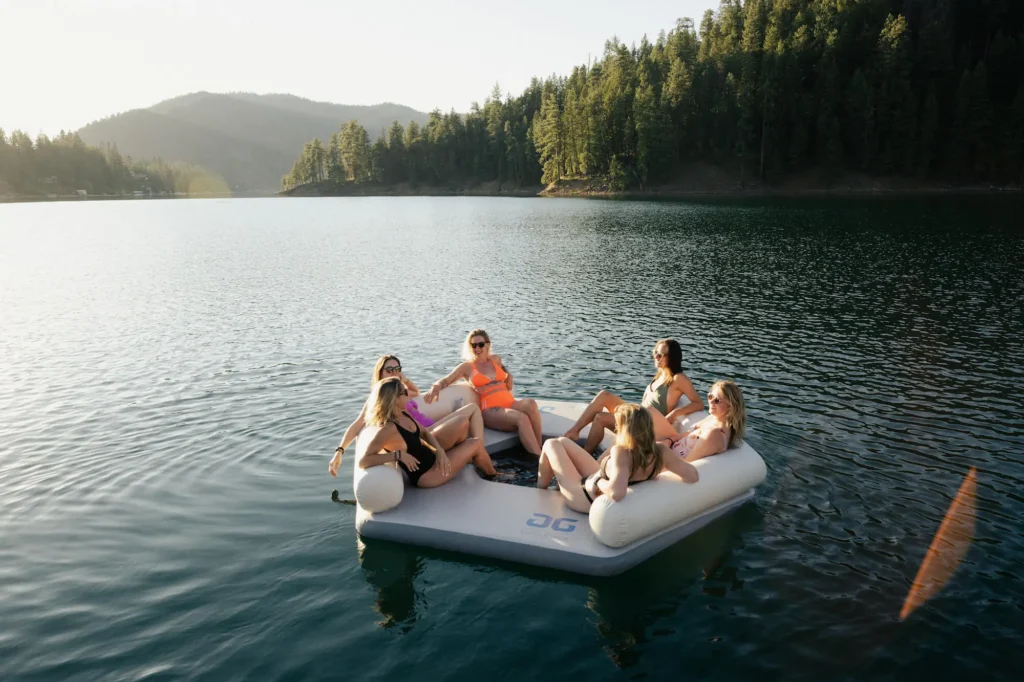 Lazy-Lounge-Aquaglide-06
